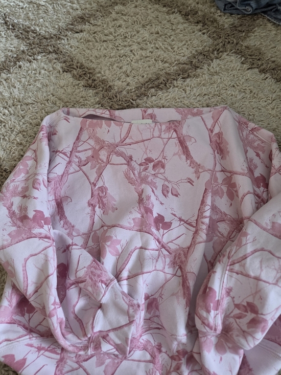 Abercrombie & Fitch Tops - Abercrombie & Fitch Pink Floral Print Sweatshirt